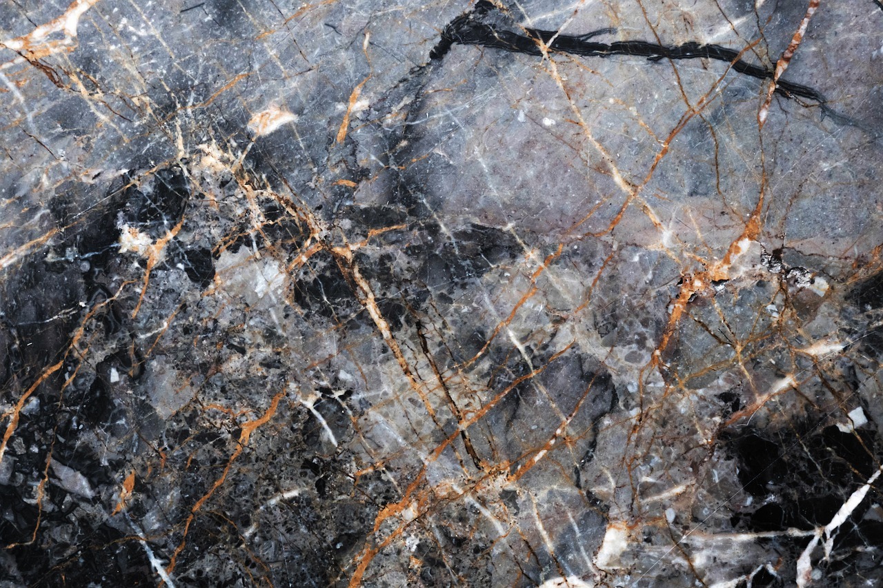 Comment se former pour devenir marbrier funéraire ?