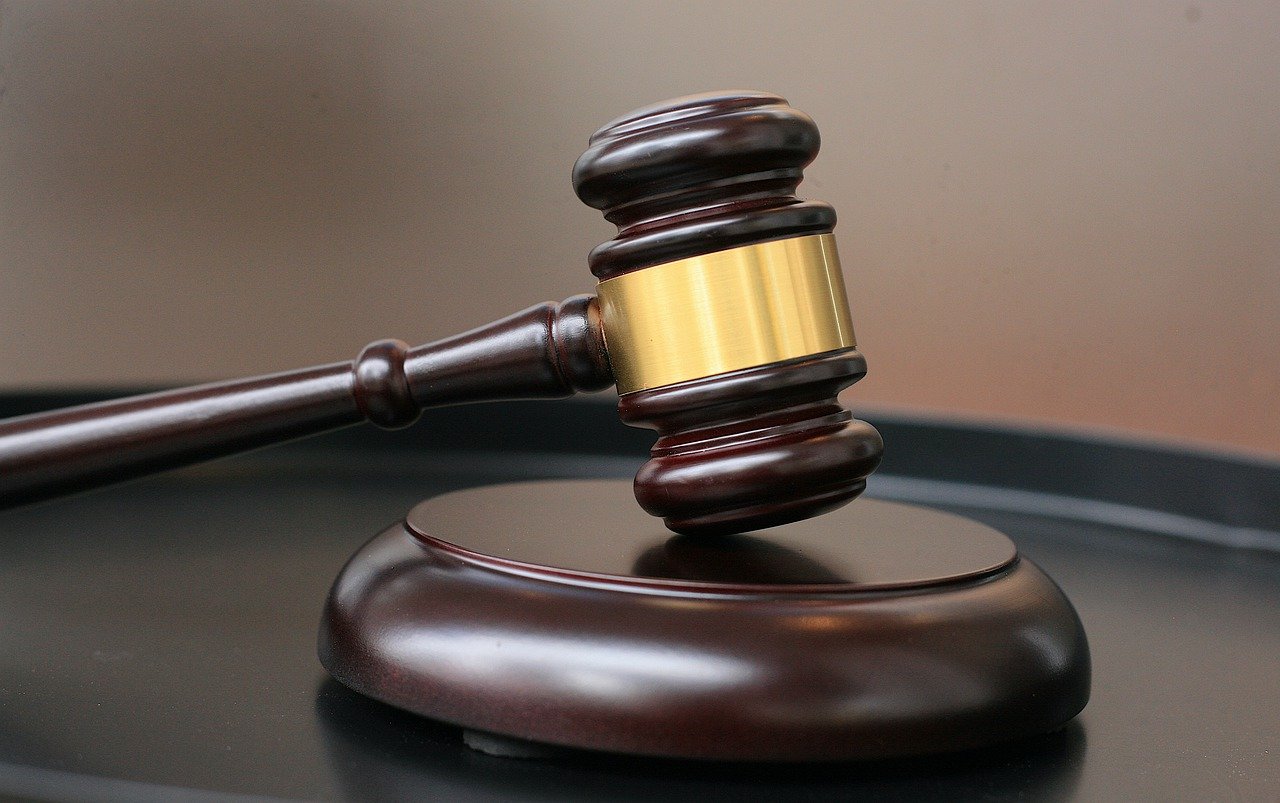 Choisir un avocat en droit commercial : l’essentiel à savoir