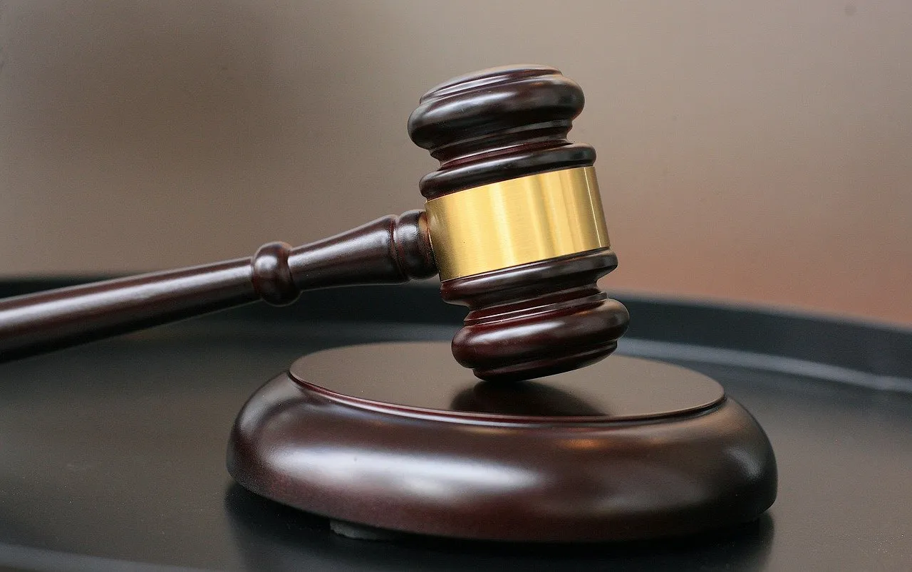 Choisir un avocat en droit commercial : l’essentiel à savoir