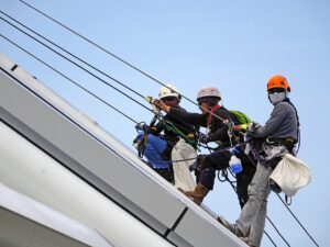 Formation : port du harnais sur site non équipé à Marseille