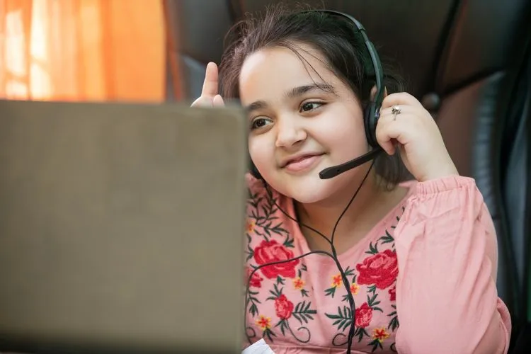 6 façons de gérer le mauvais comportement des élèves en classes en ligne
