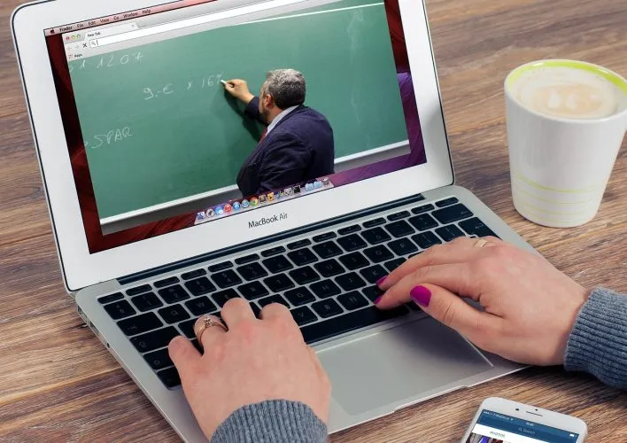 Formation en ligne, un gage pour exceller dans votre domaine de travail