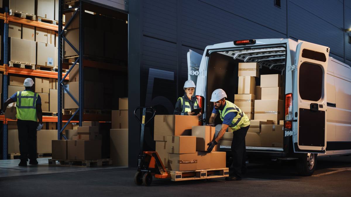 Transport léger de marchandises : guide pratique pour obtenir l’attestation