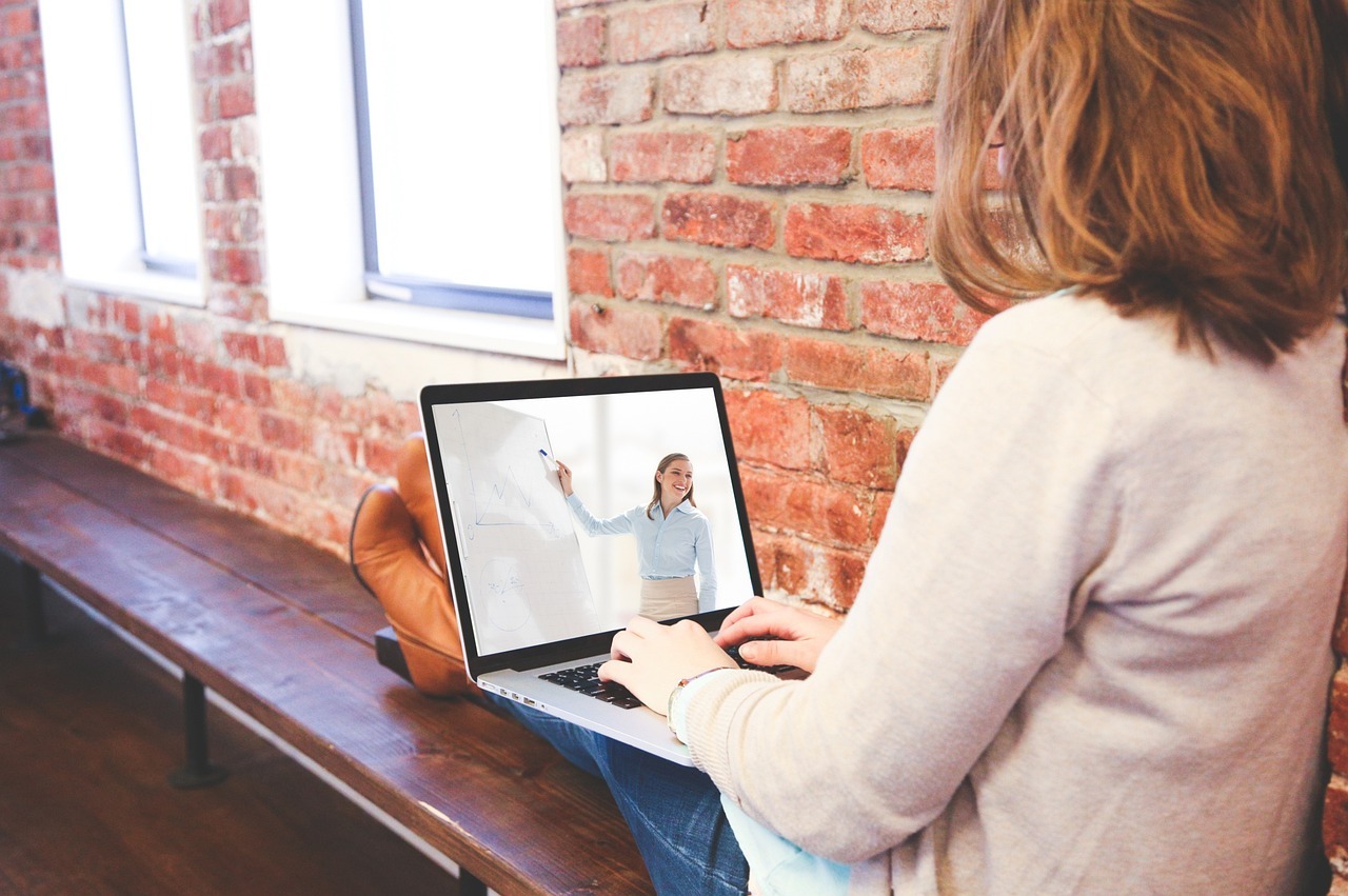 Classe numérique : comment s’adapter et réussir dans l’ère de l’apprentissage digital ?