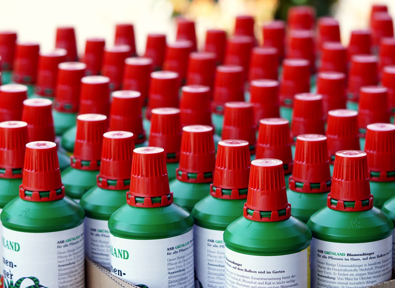 Professionnels de lutte contre les nuisibles : pourquoi suivre une formation certibiocide en 2024 ?