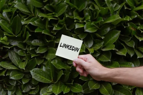 Comment ajouter un CV à Linkedin