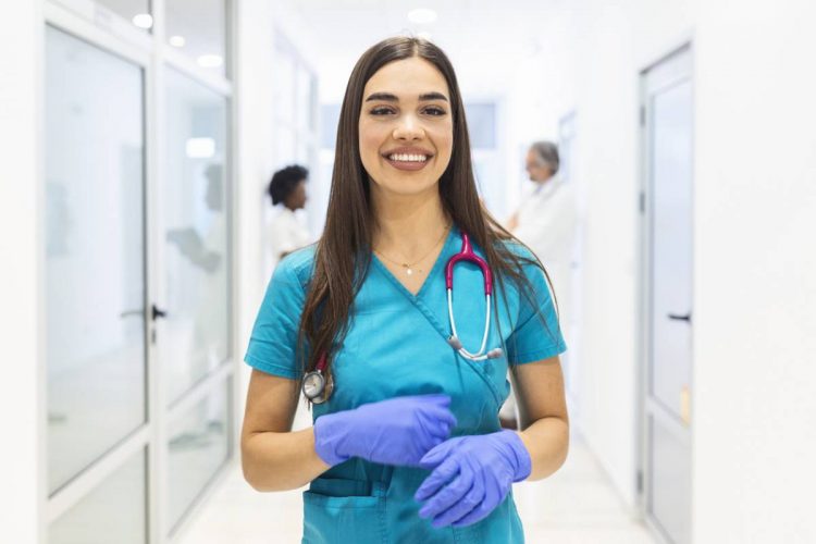 Infirmière : pensez à la reconversion professionnelle