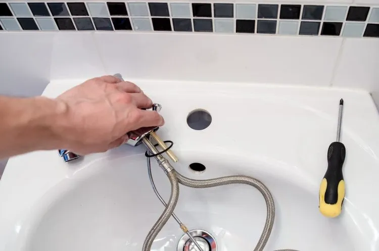 combien gagne un plombier?