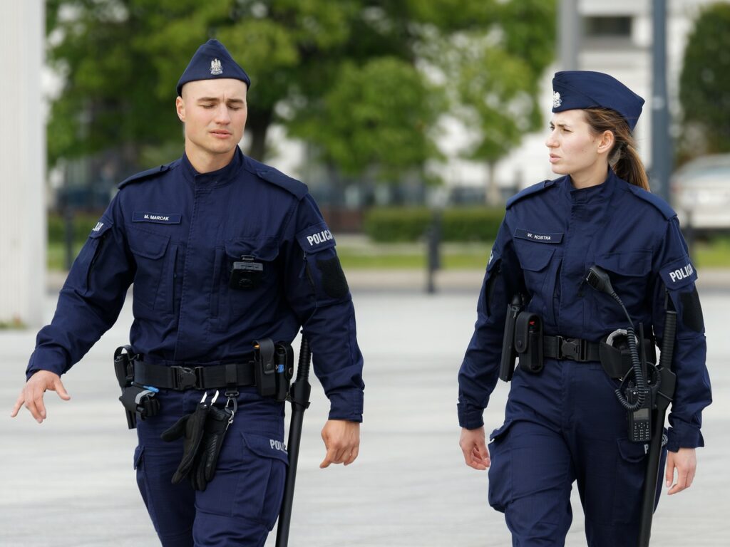 Que fautil pour devenir policier